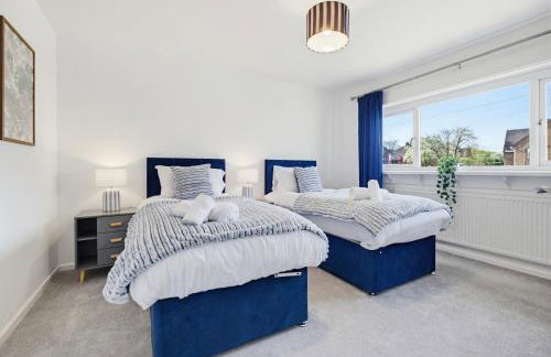 Spacious, Comfy, 3 Bed House - Free Parking - Quiet Area - In Shirley, Solihull - Near JLR, NEC, Airport, M42 - Foto 2