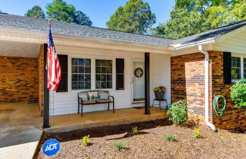 1 Mi to Dtwn Home with Fire Pit and Deck in Hudson! - Foto 37