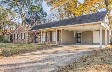 Mins from Parks Hiking & Dining- Brick Bungalow - Foto 5