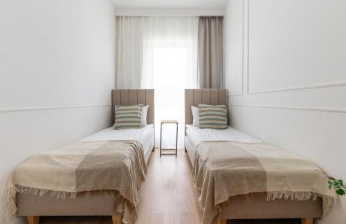 Marina Glamour - 3pok, widok na jezioro, klimatyzacja, parking podziemny, winda, Netflix - Foto 7