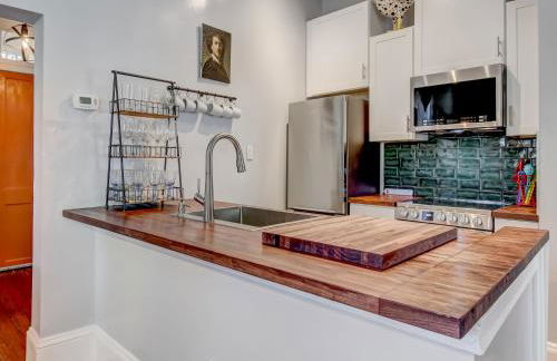 Cute Thomas Square Cottage Monthly Stays Heated Pool Access by Southern Belle Savannah 1388 - Foto 7