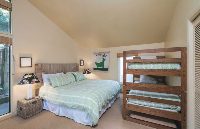 Arch Cape Escape by Avantstay Sensational Clift Top Home w/ Pacific Ocean Views - Photo 2