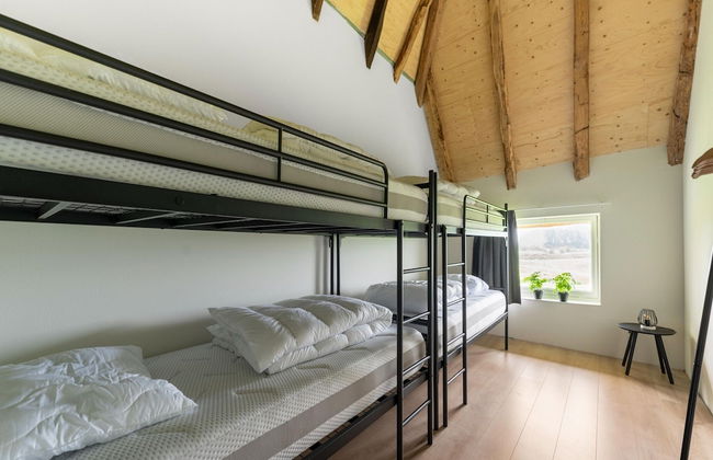 Comfortable Holiday Home in Voorst in a Tranquil Location - Photo 10