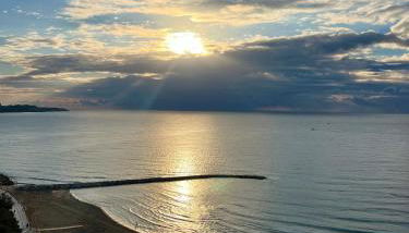 Stunning Sea View - Photo 3