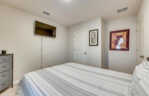 Golf, Game, Hike, Fish and Relax Mohave Valley Gem - Foto 14