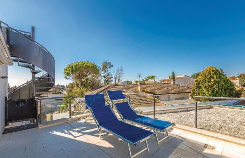 Awesome Home In Sant Pere Pescador - Foto 14