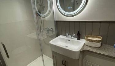 Church Barn - Private barn perfect for 2 guests stunning location - Foto 4, Shower