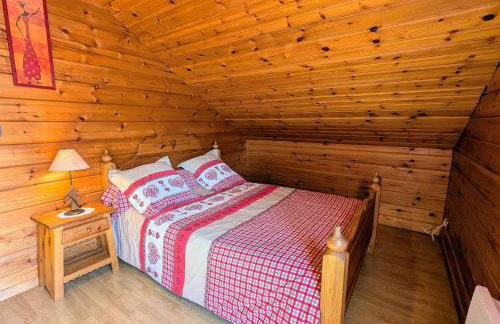 Chalet confortable avec 4 chambres, cheminée, grand terrain, proche pistes et lac - Foto 21