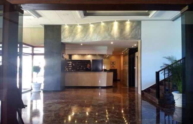 Apartamentos La Roca Rentals - Foto 3