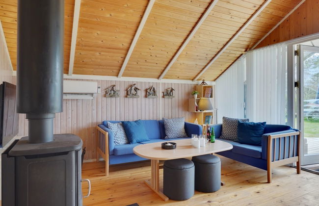 "Norna" - 300m from the sea - Foto 6