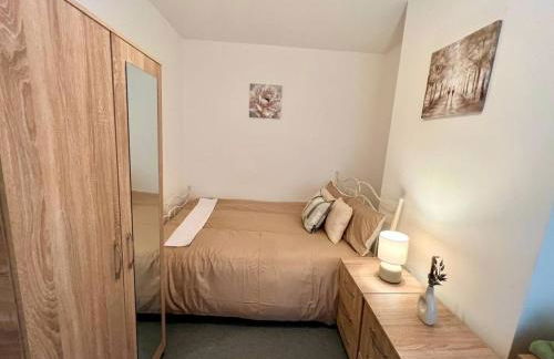 4 Bedroom Terrace house Near Town Center Wellingborough - Photo 22