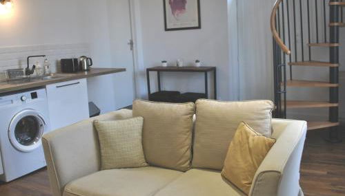 Charmant T2 Duplex avec Terrasse au bord du Clain - Foto 5, minibar