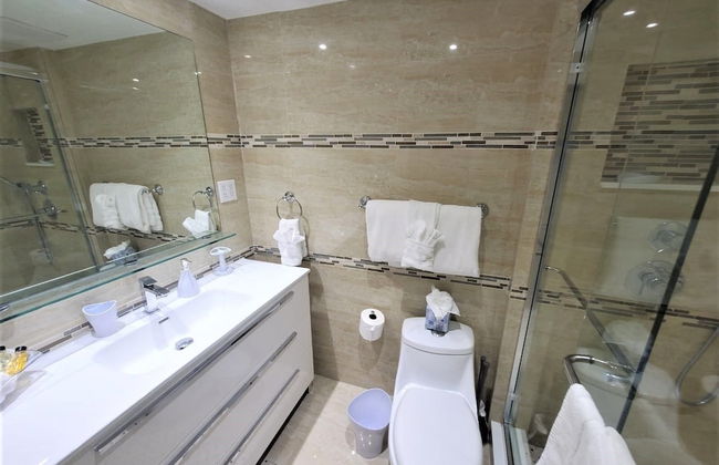 Alexander 1620 3 Bedroom Apts by RedAwning - Foto 19