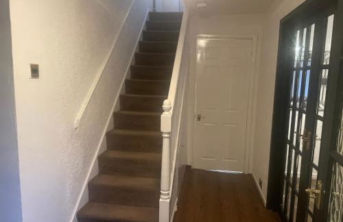 4 Bedroom House - Sleeps 6 - Garden Bbq Parking - Foto 15