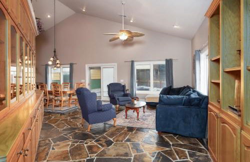 Yosemite Gateway Sleeps 18 - Coarsegold Villa near Bass Lake - Foto 16