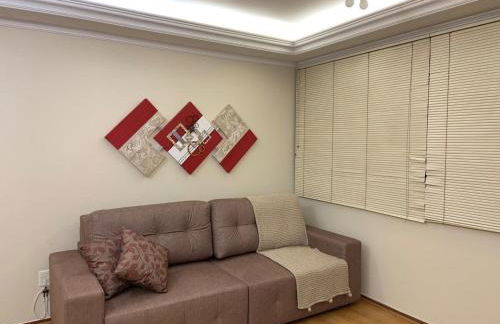 Apto 2 quartos, centro, garagem, ar condicionado - Foto 5