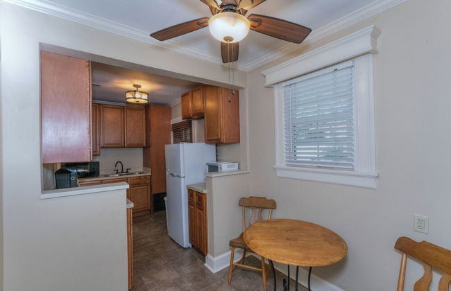 Pool Near Fort Moore Our White House - Foto 25