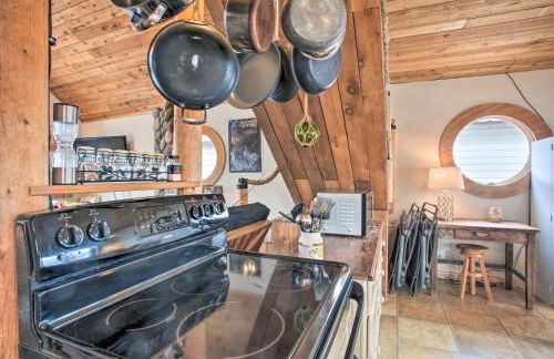 Serenity at Scenic Bay Floating Cottage with Views! - Foto 11