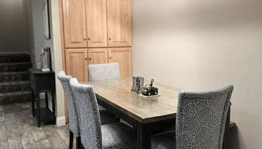 Rustic Modern Condo - Close to Village - Sleeps 10 - Foto 5