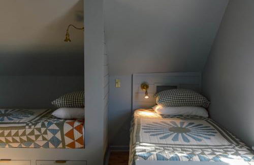 Meet Me at McFee-Live like a local in the heart of Lewes-EVCharger - Foto 5