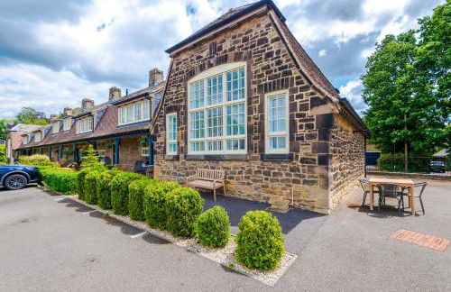 The Old Schoolhouse - Peak District, near Bakewell & Chatsworth - Photo 1