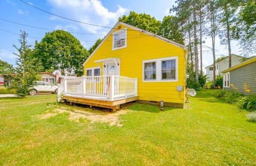 Steps to Lake and Public Boat Ramp Edinboro Cottage - Foto 24