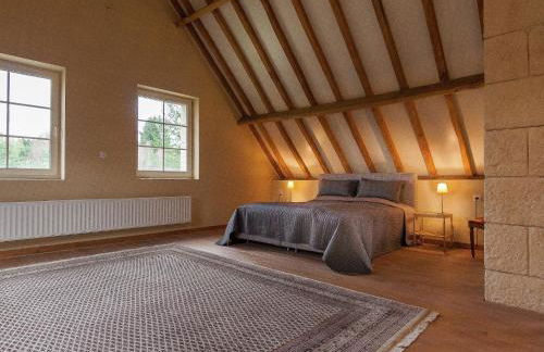 Beautifully located country house with heated pool - Foto 13