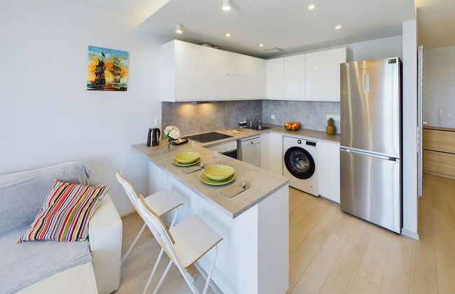 Apartment With Parking Gdynia by Renters - Photo 9