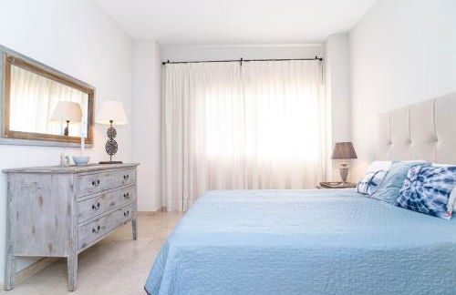 Great View Apartment in Elviria - Photo 4