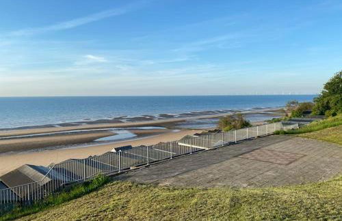 Lovely 1 bed flat 200 metres from beach - Foto 3