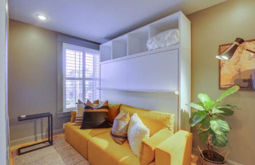 2 Mi to National Mall Stunning Townhome with Patio! - Foto 21