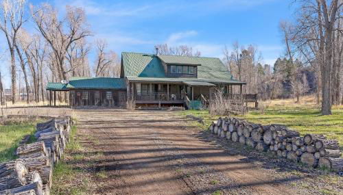 Charming Country 4BR Retreat with Riverfront Views cabin - Foto 2