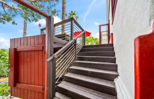 The Robinson Tree House in Silver Lake - Photo 48