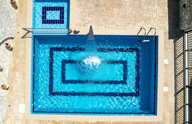 Luxurious Villa With Private Pool, Near a Couple of Restaurants & Sandy Beach - Foto 42