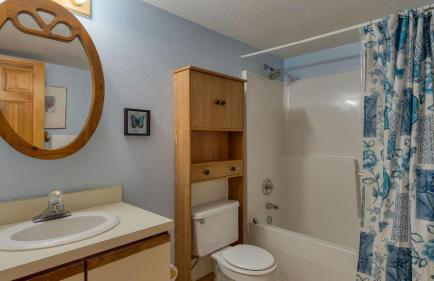 Sleeps 20 Secluded 7BDR Retreat on 71 Priv Acres Elkstone Lodge by AvantStay - Foto 45