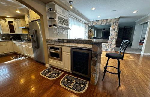 Spacious Country Club Golf Course Retreat - Foto 8