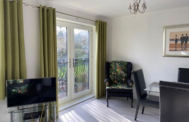 1 Bed Apt- Rural Views- Juliette Balcony - Parking - Foto 8