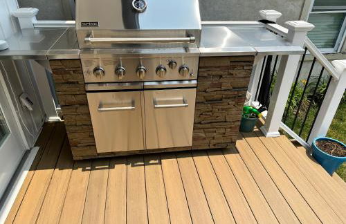 The Most Desired Summer Retreat with Private Pool Just 5 Minutes from the Beach - Foto 74