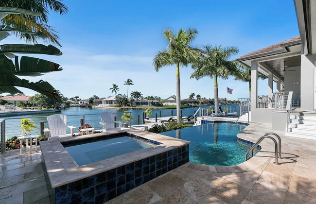 Marco Polo by Avantstay Waterfront 5bdr, Pool, Spa, Fire Pit, Walk to Beach - Foto 12