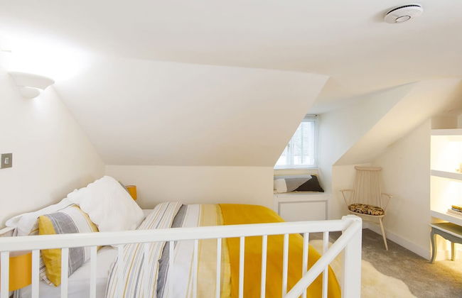 Beautiful Georgian Home in the Heart of Chichester - Photo 12