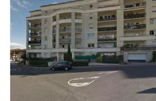 2 pieces Chatillon au pied du T2 - 10 minutes du metro - Foto 6