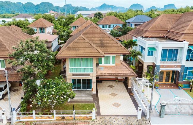 June Pool Villa - Photo 62