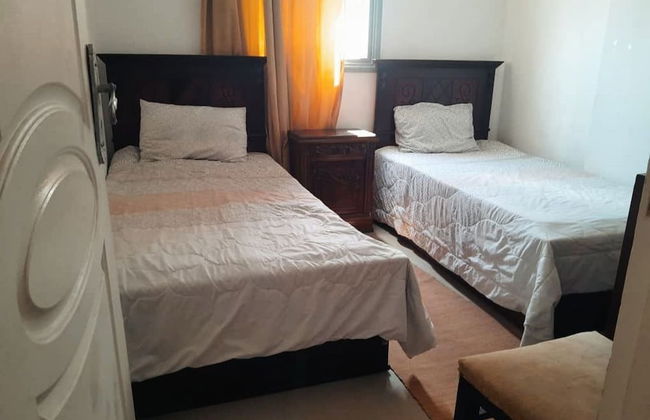 Females Only Host Is Woman Citycenter Near All - Foto 2