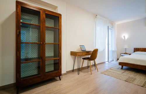 Exclusive quietness in the heart of Madrid with Public Parking, Breakfast, 2 bathrooms - Photo 15