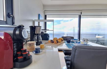 Azure Serenity Villa by LovelyStay - Foto 11