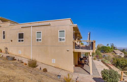 3BR Mountain Retreat with 2 Executive Suites & Scenic Views Sleeps 6 - Photo 33