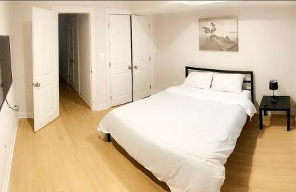 Beautiful Canton Home w/rooftop deck +Private parking - Foto 20