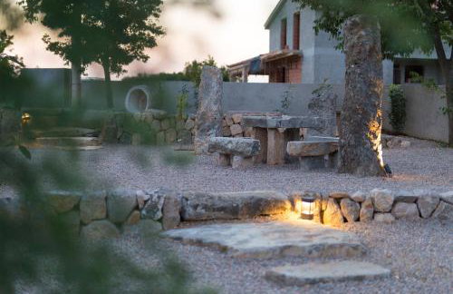 Luxury Jerini Estate - Photo 57