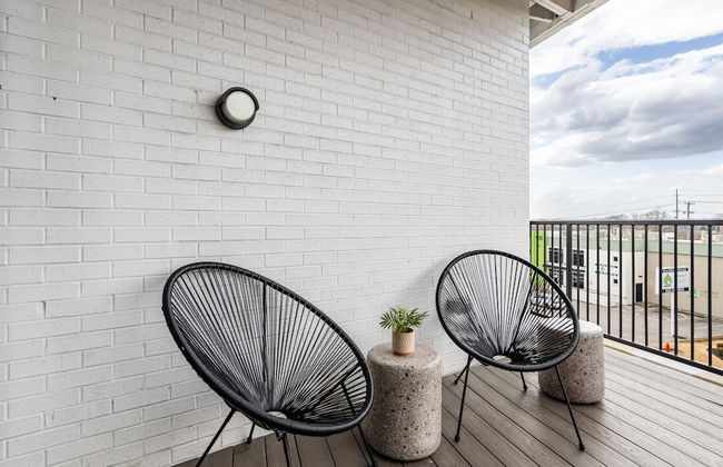 Dual Bachelor Pads w Rooftop Lounge Games Sleeps 26 5 Min to Broadway - Foto 46