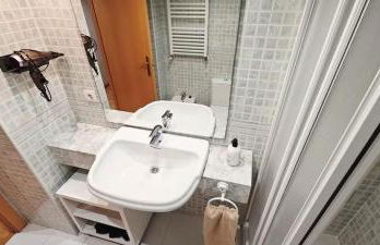 Great apartment with a pool on the beach in Barcelona - Photo 28